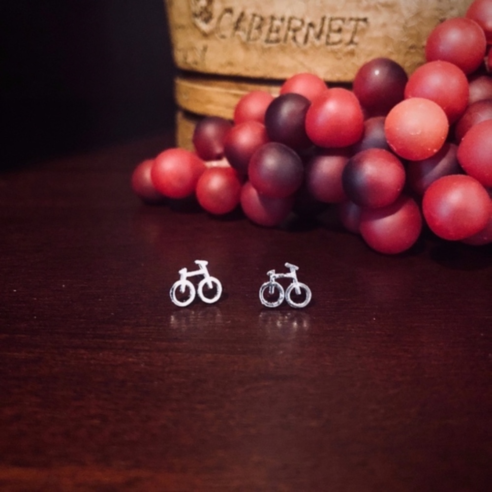 925 Silver Bicycle Stud earrings